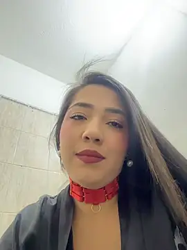 Hannahpradaa  online show from 8, 11, 2025