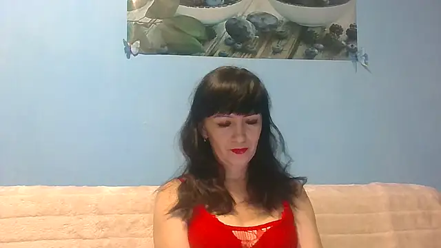 Snapshot of IffetLove42 chatting on 29, 10, 2025 IffetLove42 online show from 29, 10, 2025