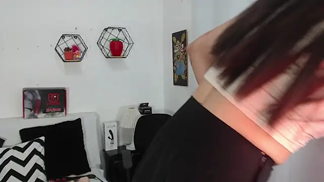 SaraaAdamss online show from 14, 1, 2026