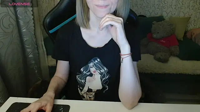 Snapshot of _Alisa_Allison_ chatting on 27, 10, 2025  Alisa Allison  online show from 27, 10, 2025