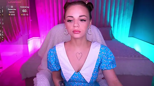 LexxxyJoy online show from 10, 11, 2025