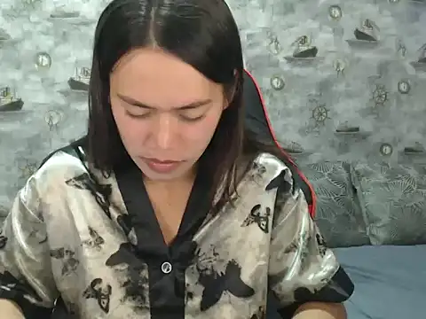 Snapshot of Femme_Hera chatting on 12, 11, 2025 Femme Hera online show from 12, 11, 2025