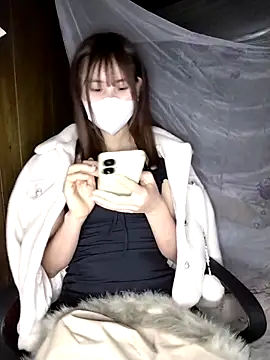 Em xinh01 online show from 5, 2, 2026