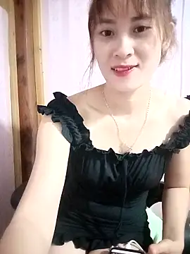 Snapshot of Em_xinh01 chatting on 16, 5, 2026 Em xinh01 online show from 16, 5, 2026