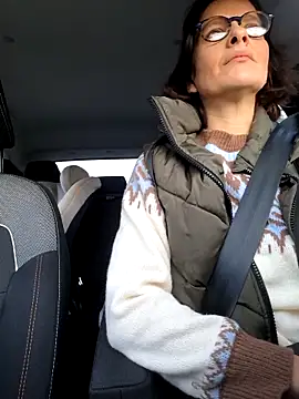 Piediniecollant online show from 21, 12, 2025