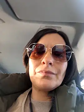 Piediniecollant online show from 24, 3, 2026