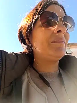 Piediniecollant online show from 7, 4, 2026