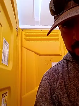 Snapshot of primo6969 chatting on 6, 4, 2026 primo6969 online show from 6, 4, 2026