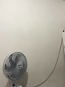 Snapshot of morenahhwy chatting on 4, 11, 2025 morenahhwy online show from 4, 11, 2025