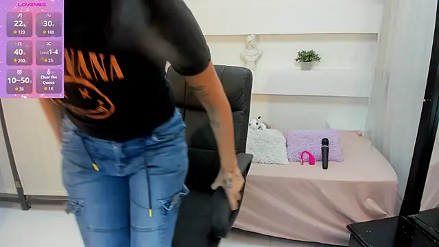 Selenafoxxx6 online show from 2, 11, 2025