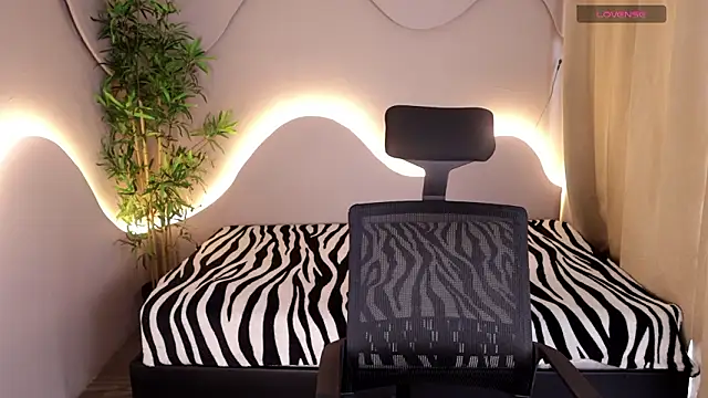 Meganpeach  online show from 5, 2, 2026