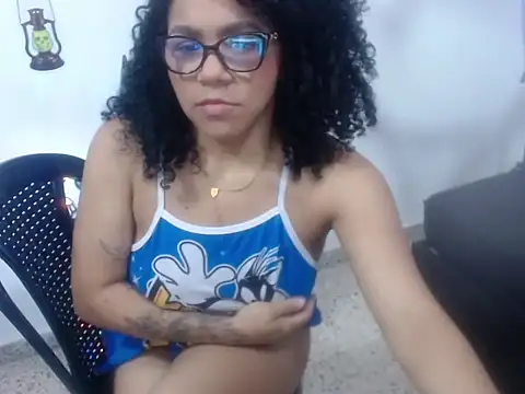 Snapshot of IsabellaMoretti_ chatting on 28, 10, 2025 IsabellaMoretti  online show from 28, 10, 2025