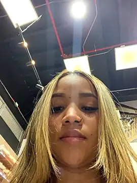 Snapshot of AriVelvet chatting on 12, 1, 2026 AriVelvet online show from 12, 1, 2026