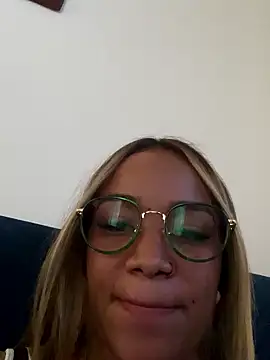 Snapshot of AriVelvet chatting on 15, 1, 2026 AriVelvet online show from 15, 1, 2026