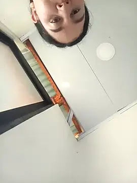 Snapshot of Camila-Valverde chatting on 17, 1, 2026 Camila-Valverde online show from 17, 1, 2026