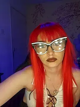 DaniDoodles420 online show from 30, 4, 2026
