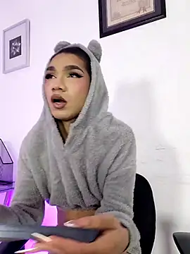 Snapshot of FernandaFox_ chatting on 14, 5, 2026 FernandaFox online show from 14, 5, 2026