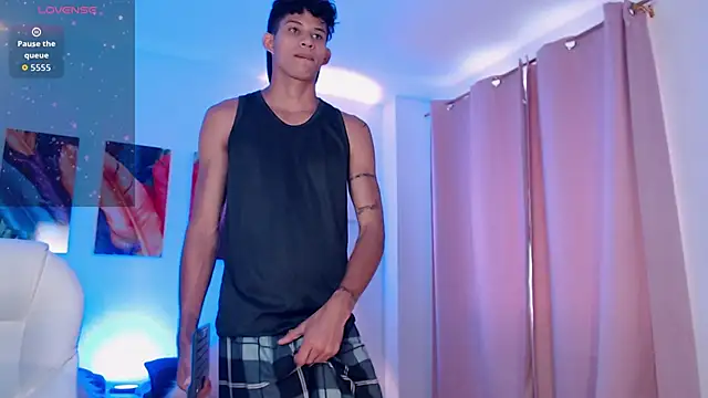 KamiSuarez online show from 18, 3, 2026