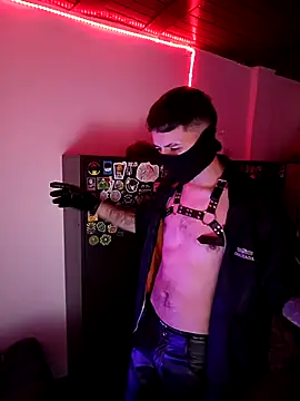 Snapshot of Aron_Jones_ chatting on 1, 11, 2025 Aron Jones  online show from 1, 11, 2025