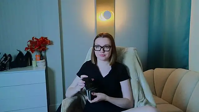 Snapshot of R_I_N_A chatting on 3, 11, 2025 R I N A online show from 3, 11, 2025