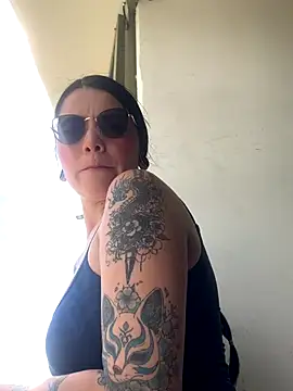 Snapshot of Gaby_parker2 chatting on 28, 10, 2025 Gaby parker2 online show from 28, 10, 2025