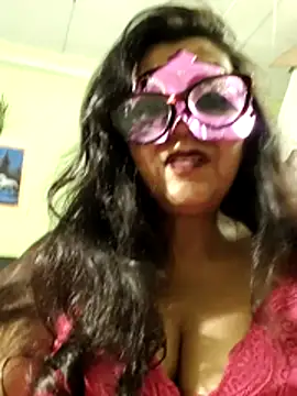 LOVE  RANI online show from 6, 7, 2026