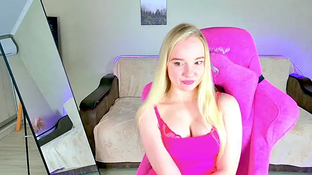 Shawty Mia online show from 18, 4, 2026