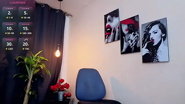 Flor Gil online show from 28, 11, 2025