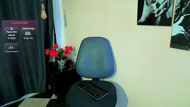 Flor Gil online show from 22, 12, 2025