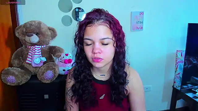 Emma boo online show from 11, 4, 2026