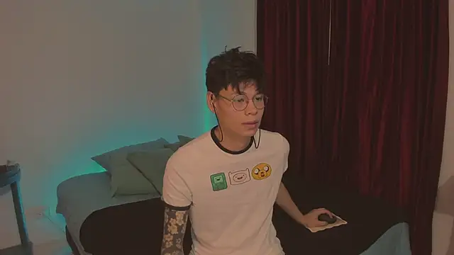 estmonnn online show from 2, 12, 2025