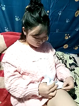 julybe online show from 22, 11, 2025