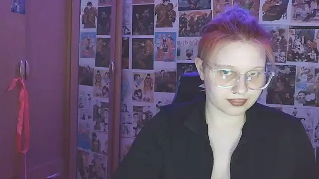 Snapshot of FoxPlayXX chatting on 8, 7, 2026 FoxPlayXX online show from 8, 7, 2026