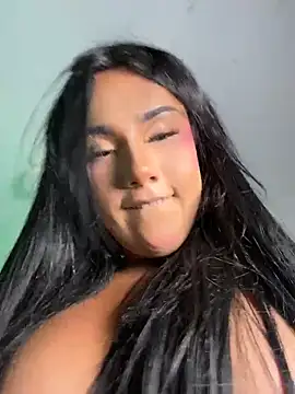 Snapshot of Vale_prado chatting on 24, 6, 2026 Vale prado online show from 24, 6, 2026