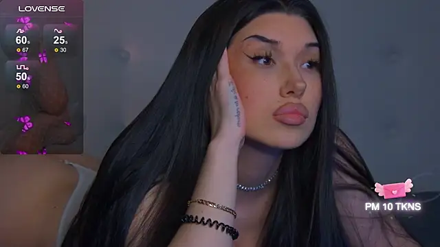 Snapshot of Kattyschwarz chatting on 9, 11, 2025 Kattyschwarz online show from 9, 11, 2025