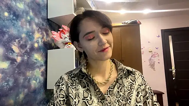 Lala Lush online show from 31, 10, 2025