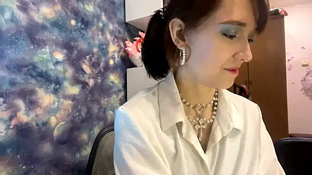 Lala Lush online show from 3, 11, 2025