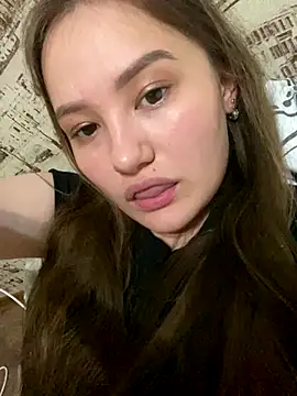 Regina Lynne online show from 5, 11, 2025