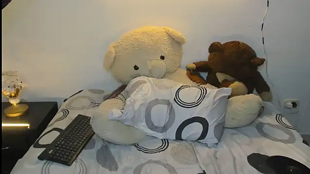 Snapshot of darwinandbrayann chatting on 10, 3, 2026 darwinandbrayann online show from 10, 3, 2026
