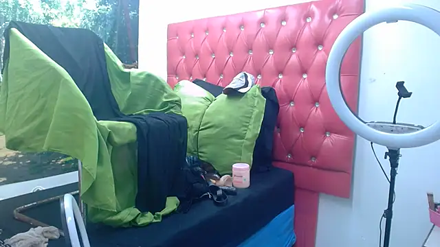 Snapshot of Lucile_Carrie chatting on 29, 6, 2026 Lucile Carrie online show from 29, 6, 2026