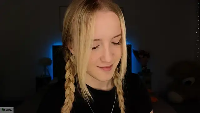 Snapshot of adele_armass chatting on 15, 2, 2026 adele armass online show from 15, 2, 2026