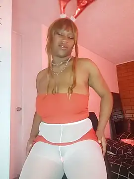 Snapshot of EvonyFoxxx chatting on 16, 12, 2025 EvonyFoxxx online show from 16, 12, 2025