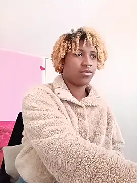 EvonyFoxxx online show from 7, 4, 2026