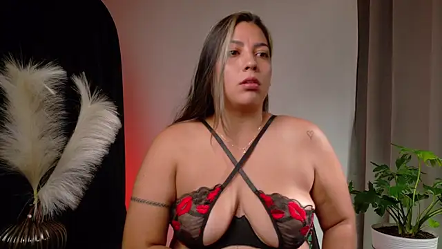 Zara Nova online show from 22, 4, 2026