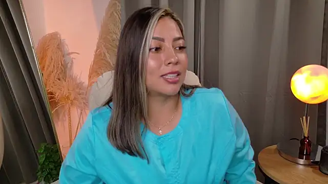 Snapshot of Zara_Nova chatting on 30, 5, 2026 Zara Nova online show from 30, 5, 2026