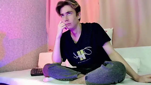 Harvey foster online show from 26, 11, 2025