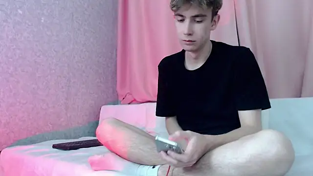 Harvey foster online show from 17, 12, 2025