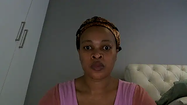 NewBeginnings8 online show from 15, 4, 2026