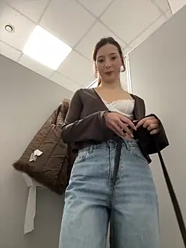 LilluKatten online show from 12, 2, 2026