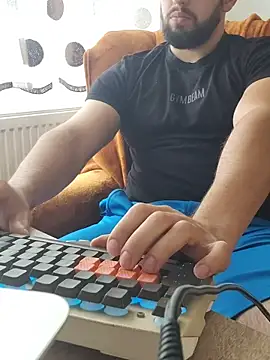 Snapshot of strongcoffee10 chatting on 31, 10, 2025 strongcoffee10 online show from 31, 10, 2025